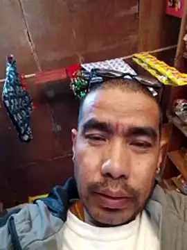 Snapshot of Dertyking chatting on April 2026 12:16:02 PM Dertyking online show from April 2026 12:16:02 PM