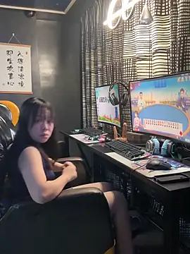 Snapshot of qiqi-228 chatting on March 2026 11:48:02 AM qiqi-228 online show from March 2026 11:48:02 AM