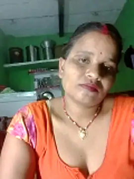 Shivani09900 online show from May 2026 04:02:02 PM