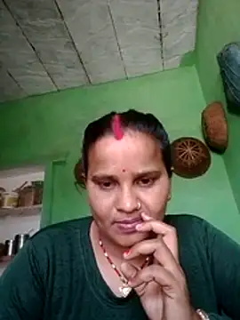 Shivani09900 online show from May 2026 06:31:02 AM