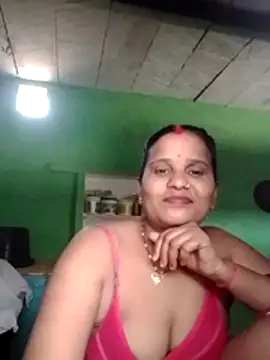 Snapshot of Shivani09900 chatting on June 2026 06:48:02 AM Shivani09900 online show from June 2026 06:48:02 AM