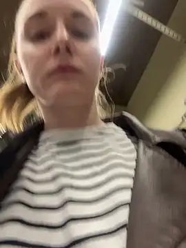 Snapshot of FReyja_44 chatting on March 2026 12:43:02 PM FReyja 44 online show from March 2026 12:43:02 PM