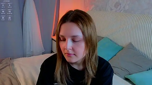 LorriMonz online show from July 2026 01:46:02 AM
