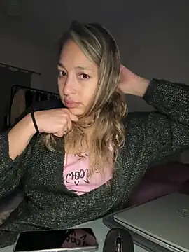Tamara225x online show from May 2026 05:14:02 AM