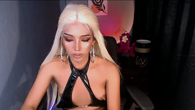xEllaineCumsLotx online show from May 2026 04:45:01 PM