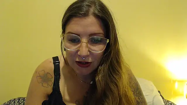 MaitresseGwene online show from April 2026 09:39:33 PM