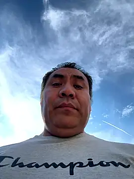 Crossroads5214 online show from May 2026 10:18:01 PM