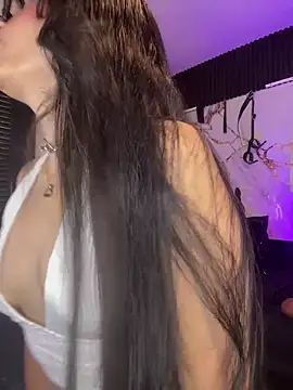 Darkrisnah online show from June 2026 08:32:02 PM