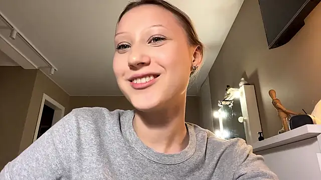 VibeAnna online show from March 2026 06:24:02 PM