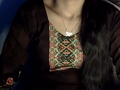 Shinny  online show from April 2026 05:57:01 PM