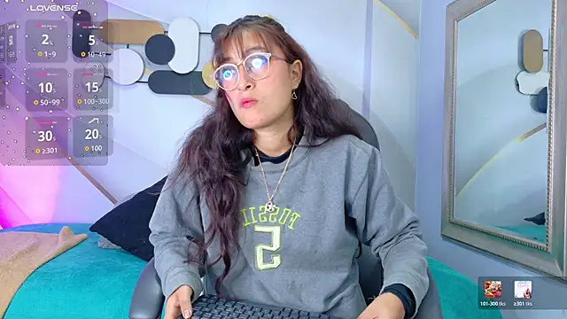 Fenixx 19 online show from May 2026 11:39:01 AM