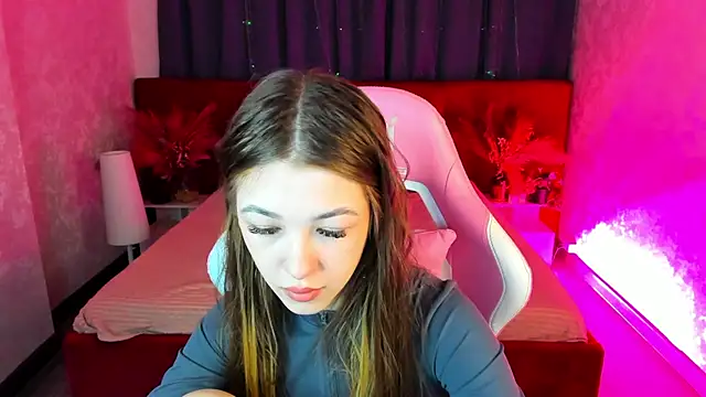 Miss Shanel online show from May 2026 01:03:01 AM