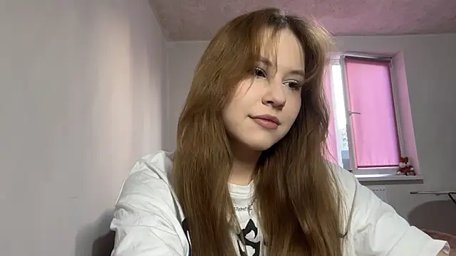 NyelleSpir online show from March 2026 03:29:01 PM