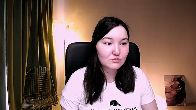 CamilaMartiez online show from April 2026 12:58:02 PM