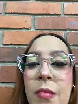 Snapshot of victoria_luxx_ chatting on March 2026 08:19:02 PM victoria luxx online show from March 2026 08:19:02 PM