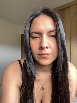 Snapshot of Annarhode chatting on June 2026 06:31:02 PM Annarhode online show from June 2026 06:31:02 PM