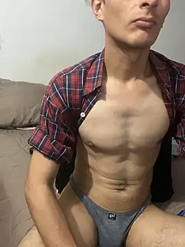 andrew2199 online show from March 2026 04:51:01 AM