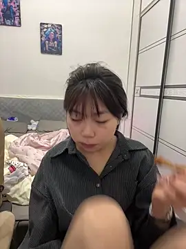 Snapshot of RaTnT chatting on April 2026 01:38:02 PM RaTnT online show from April 2026 01:38:02 PM