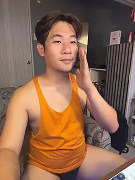 Snapshot of Titanryu chatting on June 2026 01:32:02 AM Titanryu online show from June 2026 01:32:02 AM