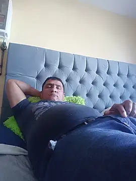 luis20212 online show from June 2026 07:48:01 PM