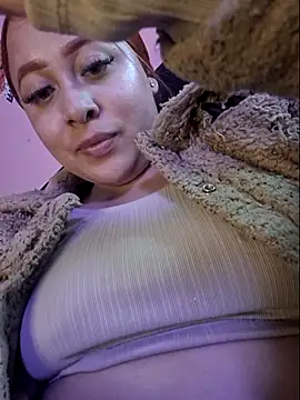 Snapshot of venuscopper chatting on May 2026 01:03:02 AM venuscopper online show from May 2026 01:03:02 AM