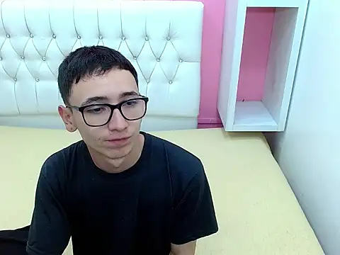 Snapshot of 23alana chatting on April 2026 03:12:01 AM 23alana online show from April 2026 03:12:01 AM