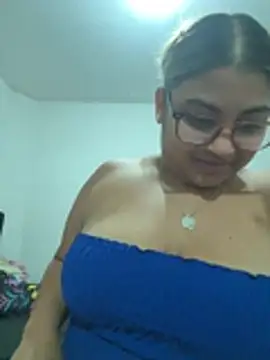 Snapshot of C1N09 chatting on June 2026 05:23:02 AM C1N09 online show from June 2026 05:23:02 AM