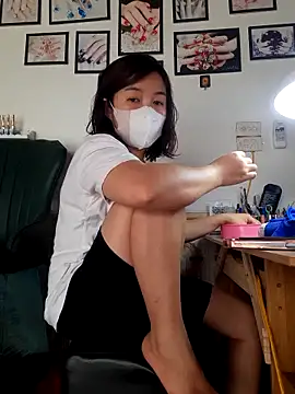 hana 2girl online show from March 2026 03:19:02 AM