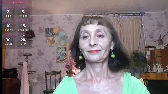 Snapshot of Shooting-Star- chatting on July 2026 05:51:02 PM Shooting-Star- online show from July 2026 05:51:02 PM