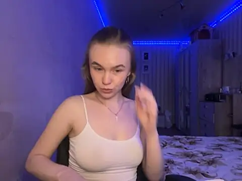 Snapshot of melissashineeee chatting on April 2026 11:55:02 AM melissashineeee online show from April 2026 11:55:02 AM