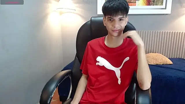 Snapshot of maxim_rod chatting on July 2026 12:31:01 PM maxim rod online show from July 2026 12:31:01 PM