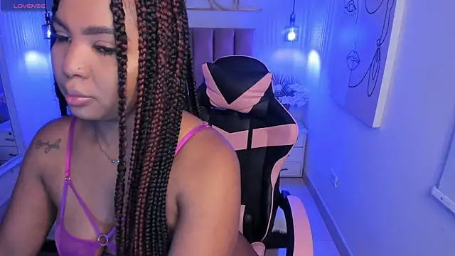 Snapshot of madisoncurt_ chatting on June 2026 11:47:02 AM madisoncurt online show from June 2026 11:47:02 AM