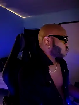 Snapshot of RickDonn chatting on March 2026 08:15:01 AM RickDonn online show from March 2026 08:15:01 AM