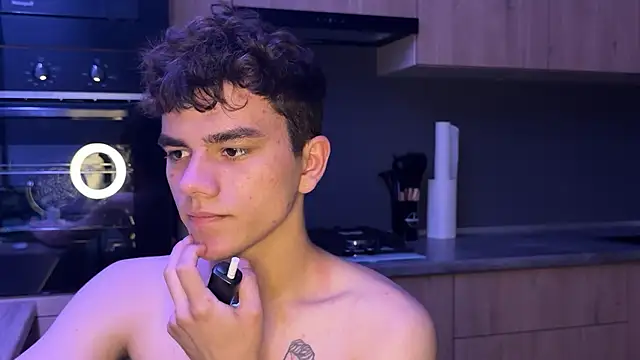 MaxWoolf online show from May 2026 02:58:02 PM