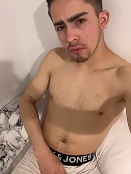 angel twinkk online show from April 2026 09:23:01 PM