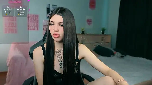 molly rettyy online show from July 2026 03:55:02 AM