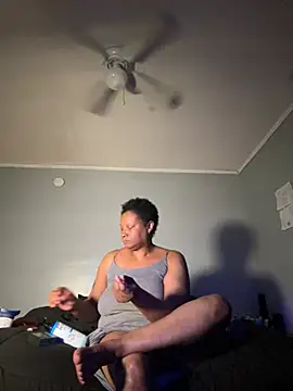 Sweetie8582 online show from April 2026 12:11:02 AM