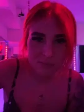 devilinhereyes online show from April 2026 08:50:01 PM