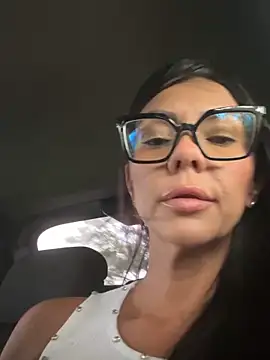 Snapshot of SofiParma chatting on June 2026 08:23:01 PM SofiParma online show from June 2026 08:23:01 PM
