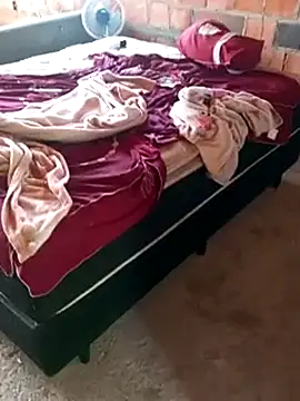 Snapshot of menina______veneno chatting on April 2026 12:25:01 PM menina veneno online show from April 2026 12:25:01 PM