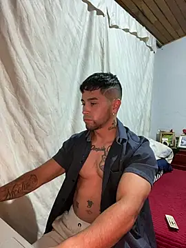 Sexmuscle17 online show from June 2026 11:33:02 PM