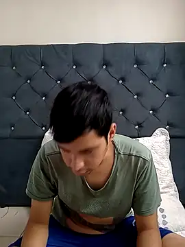 Ian-yin08 online show from April 2026 08:06:02 PM