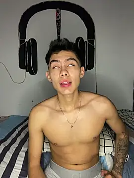 Snapshot of jmaxter chatting on April 2026 05:08:02 AM jmaxter online show from April 2026 05:08:02 AM