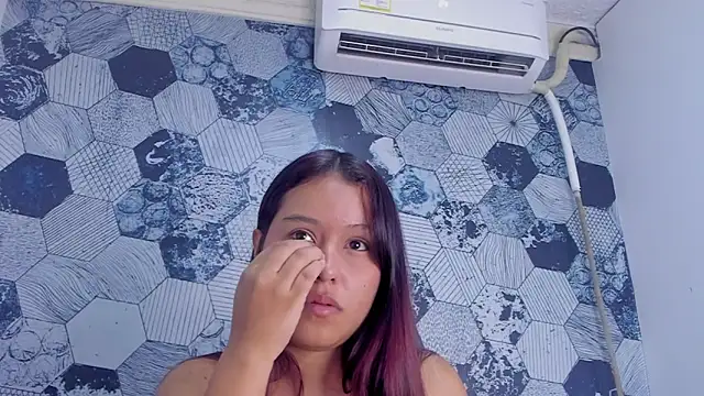 tiana cute1 online show from April 2026 01:41:01 PM