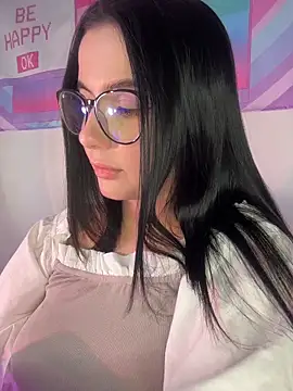 L0LA XO online show from April 2026 01:41:01 PM