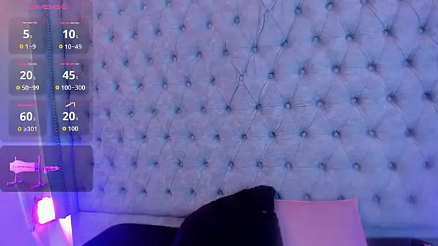 Gyal Smith online show from July 2026 03:33:02 AM