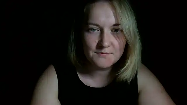 TinaKittyX online show from May 2026 08:17:01 PM
