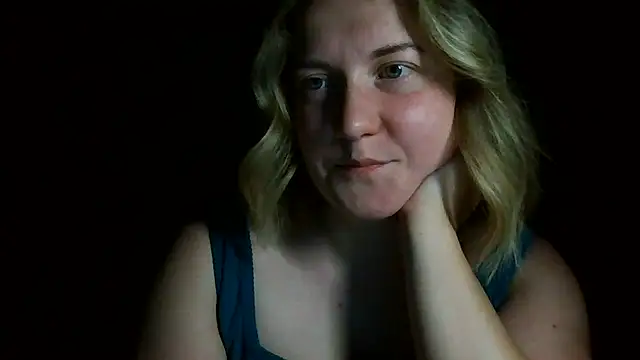 TinaKittyX online show from May 2026 07:56:02 PM