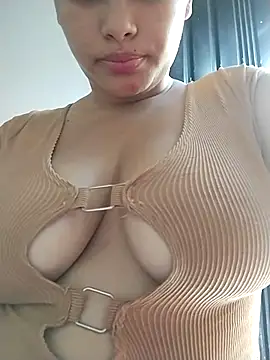 Kimberlyxxo online show from July 2026 01:50:01 PM