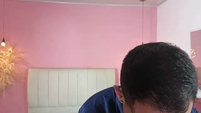 jhan vassilis online show from April 2026 11:05:02 PM